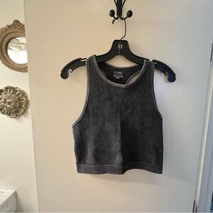 Gray Sleeveless Cropped Tank Top Fitted​​​